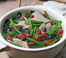 波菜枸杞猪肝汤