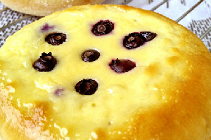 蓝莓奶酪面包